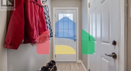 Residential - Single Family Home - Hamilton, Canada - Canada