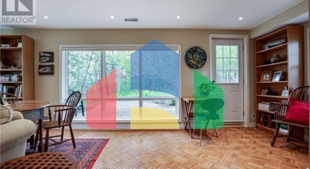 Residential - Single Family Home - Hamilton, Canada - Canada