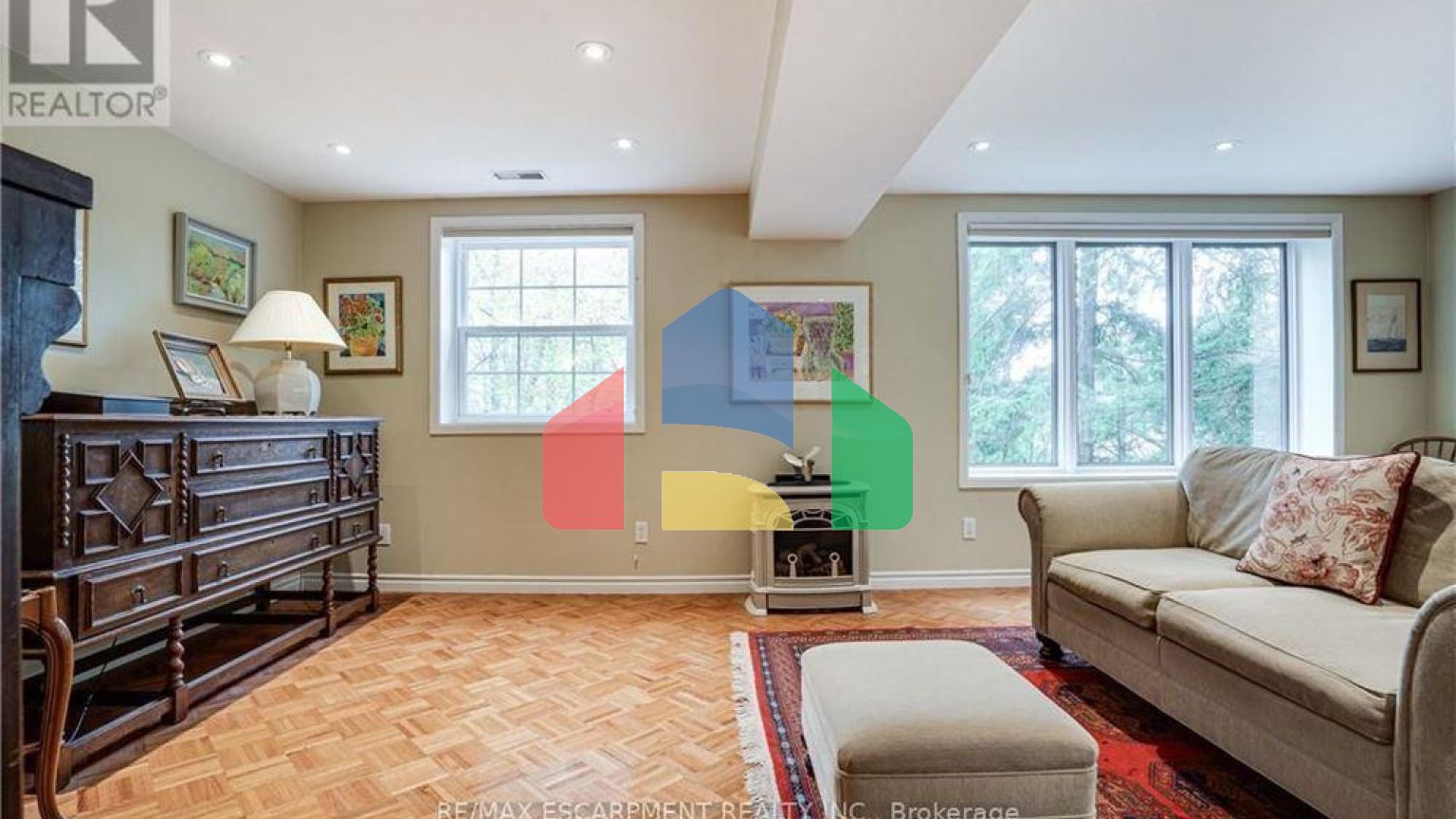 Residential - Single Family Home - Hamilton, Canada - Canada