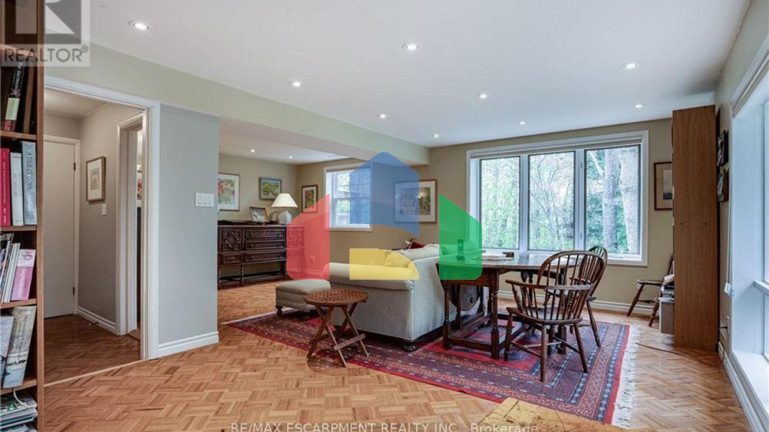 Residential - Single Family Home - Hamilton, Canada - Canada