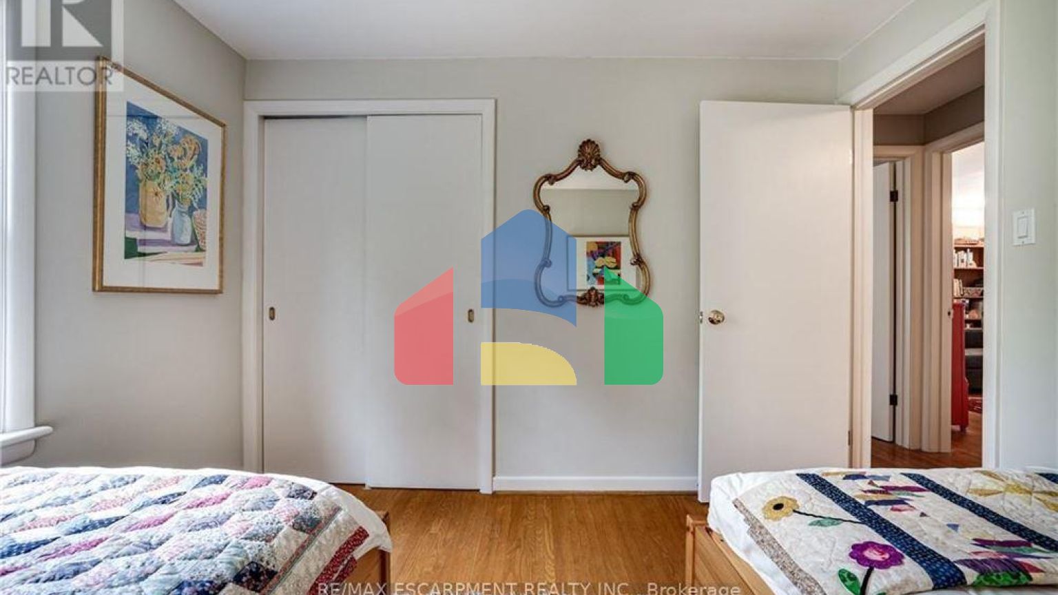 Residential - Single Family Home - Hamilton, Canada - Canada