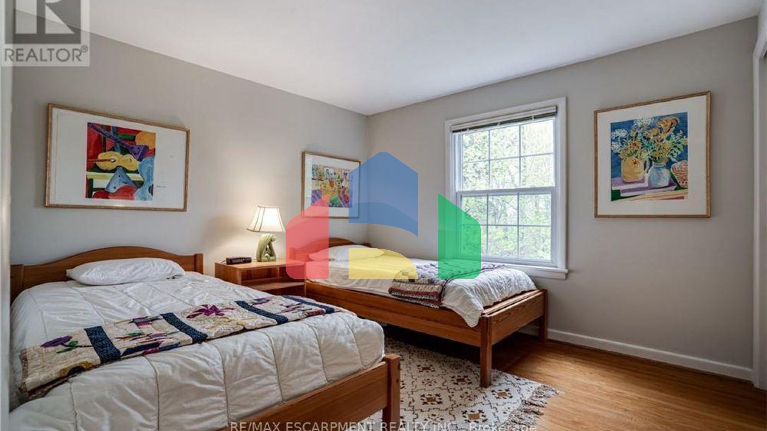 Residential - Single Family Home - Hamilton, Canada - Canada