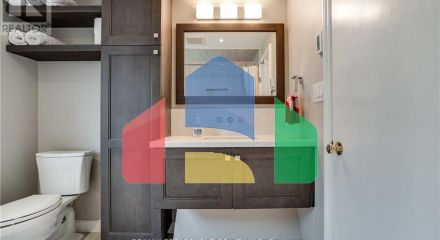 Residential - Single Family Home - Hamilton, Canada - Canada