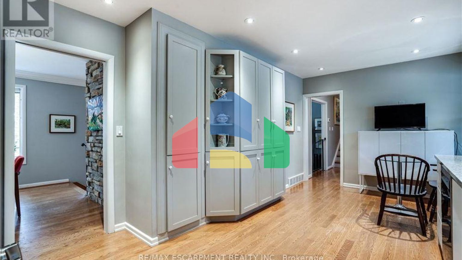 Residential - Single Family Home - Hamilton, Canada - Canada