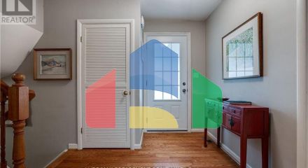Residential - Single Family Home - Hamilton, Canada - Canada