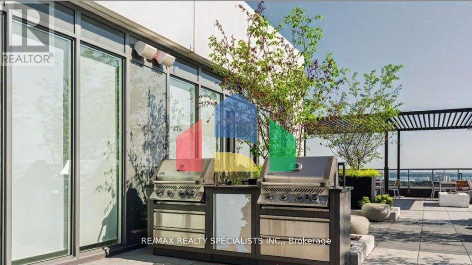 Residential - Condo/Apartment - Hamilton, Canada - Canada