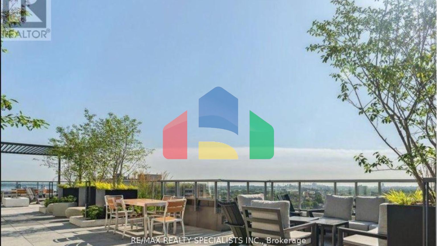 Residential - Condo/Apartment - Hamilton, Canada - Canada