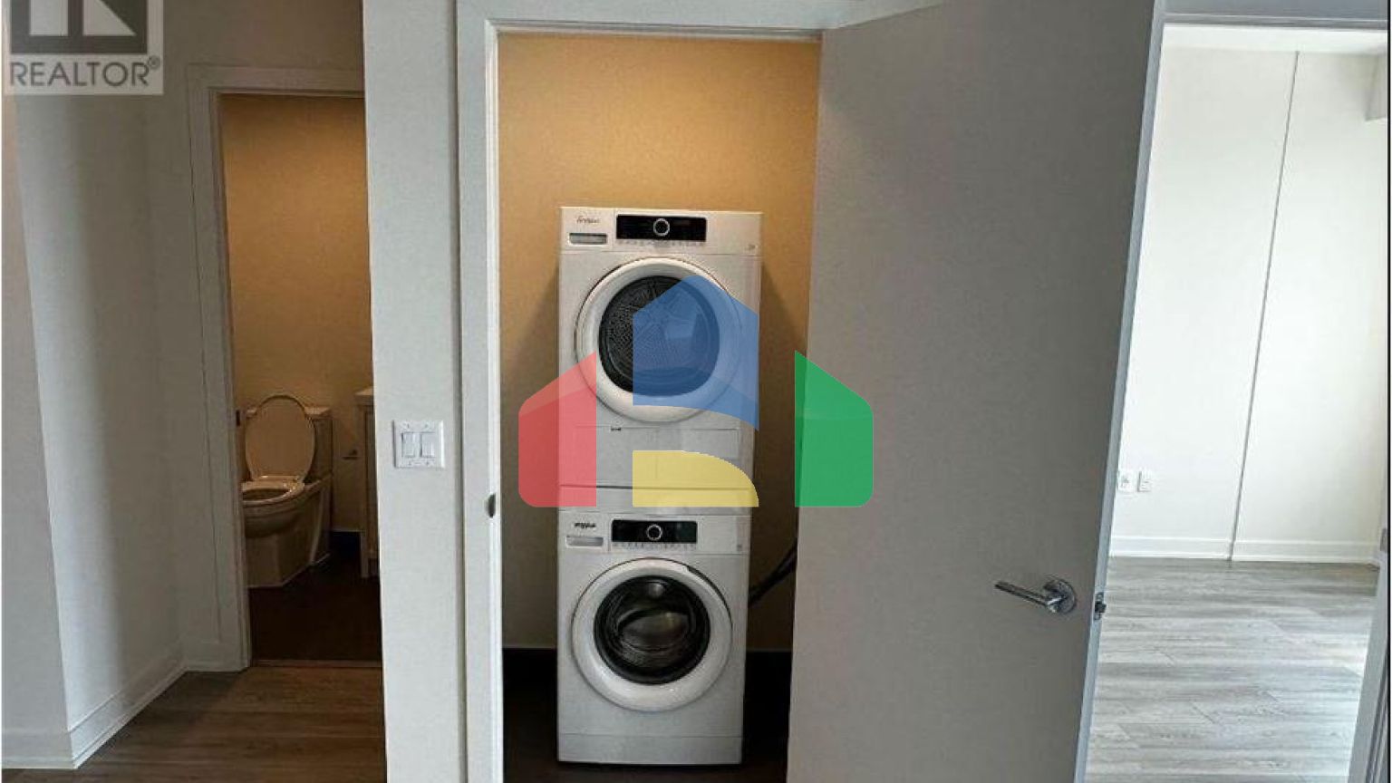 Residential - Condo/Apartment - Hamilton, Canada - Canada