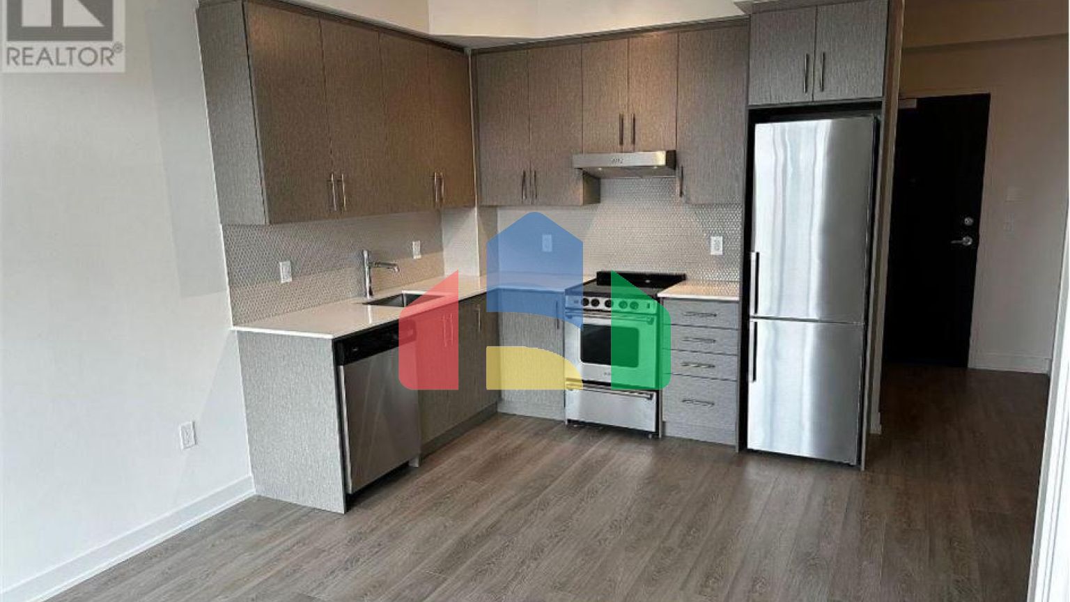 Residential - Condo/Apartment - Hamilton, Canada - Canada