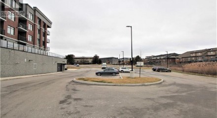 Residential - Condo/Apartment - Hamilton, Canada - Canada