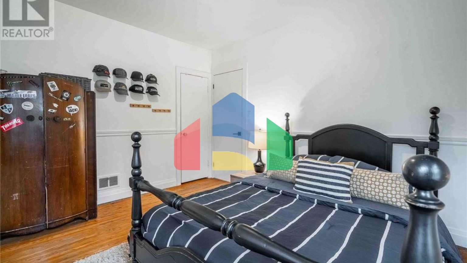 Residential - Single Family Home - Hamilton, Canada - Canada