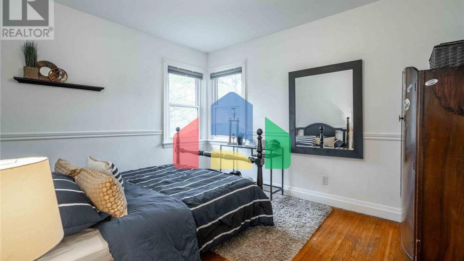 Residential - Single Family Home - Hamilton, Canada - Canada