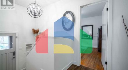 Residential - Single Family Home - Hamilton, Canada - Canada