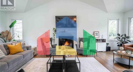 Residential - Single Family Home - Hamilton, Canada - Canada