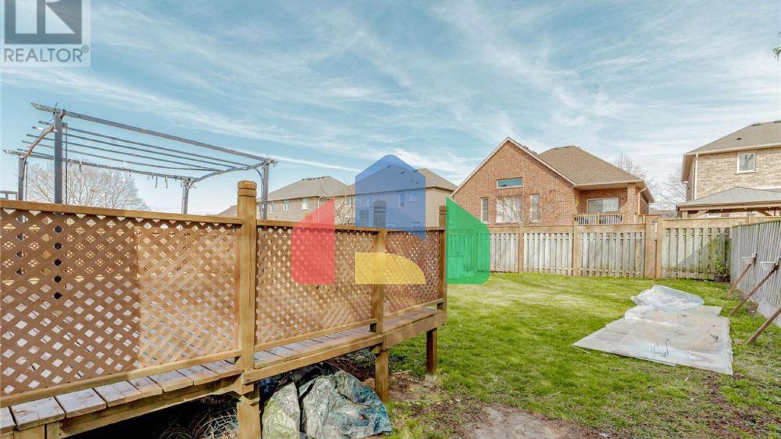 Residential - Single Family Home - Hamilton, Canada - Canada