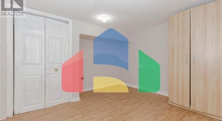 Residential - Single Family Home - Hamilton, Canada - Canada