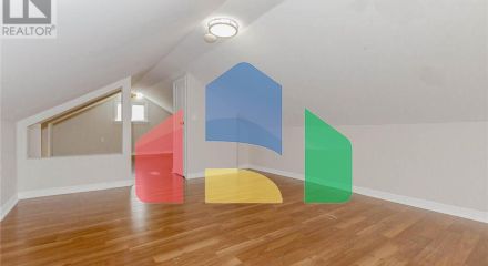 Residential - Single Family Home - Hamilton, Canada - Canada