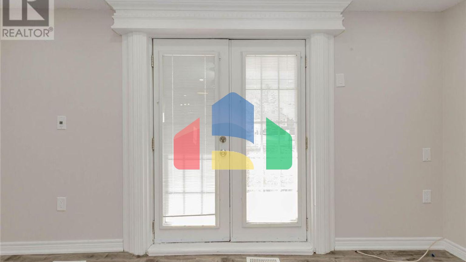 Residential - Single Family Home - Hamilton, Canada - Canada