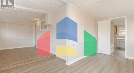 Residential - Single Family Home - Hamilton, Canada - Canada