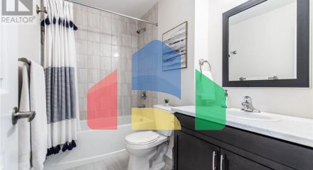 Residential - Single Family Home - Hamilton, Canada - Canada