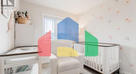 Residential - Single Family Home - Hamilton, Canada - Canada