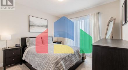 Residential - Single Family Home - Hamilton, Canada - Canada