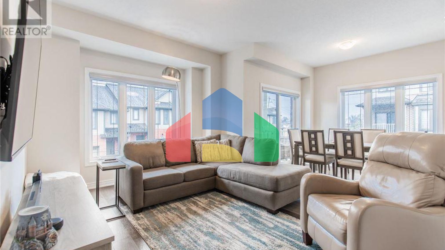 Residential - Single Family Home - Hamilton, Canada - Canada