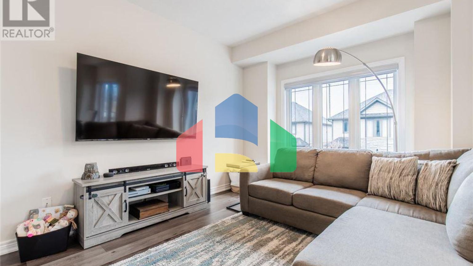 Residential - Single Family Home - Hamilton, Canada - Canada