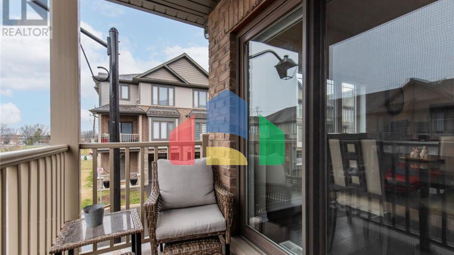 Residential - Single Family Home - Hamilton, Canada - Canada