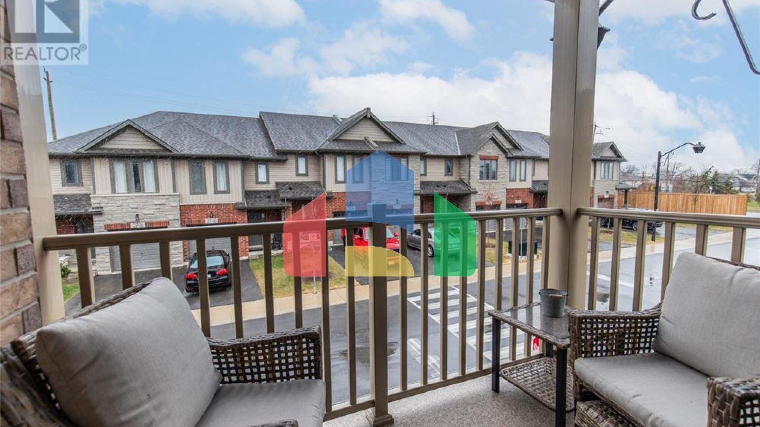 Residential - Single Family Home - Hamilton, Canada - Canada