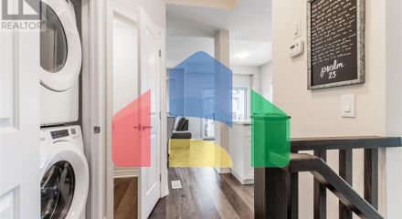 Residential - Single Family Home - Hamilton, Canada - Canada