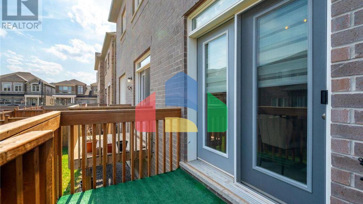 Residential - Single Family Home - Hamilton, Canada - Canada