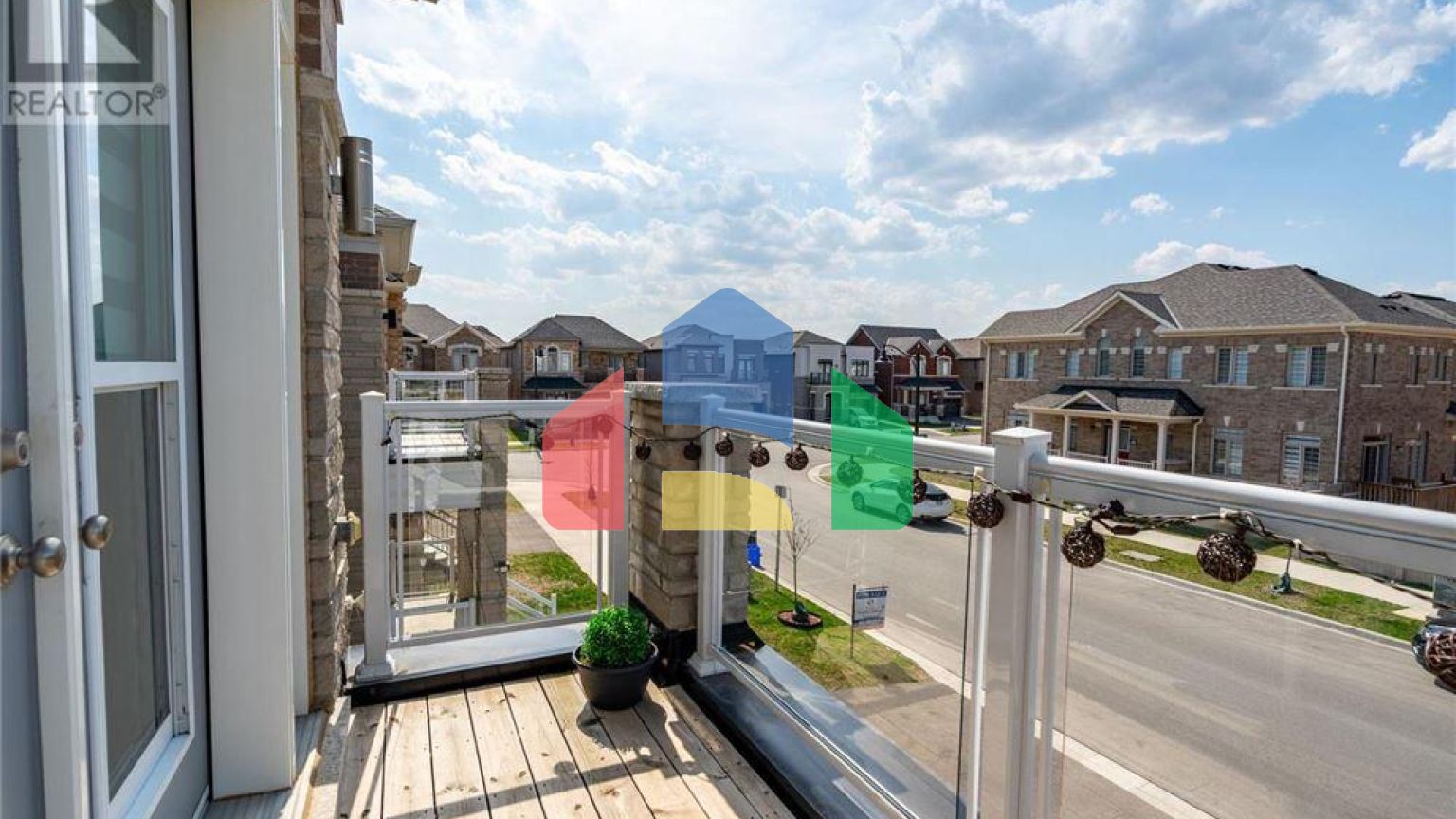 Residential - Single Family Home - Hamilton, Canada - Canada