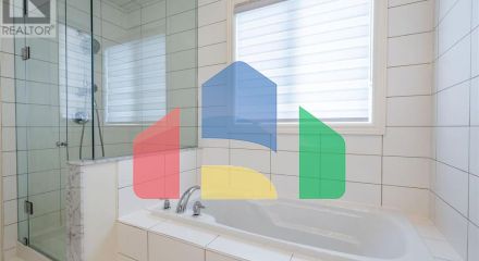 Residential - Single Family Home - Hamilton, Canada - Canada