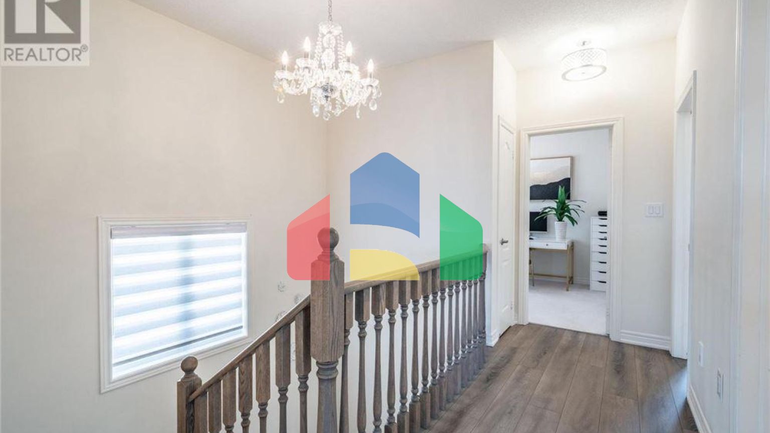 Residential - Single Family Home - Hamilton, Canada - Canada