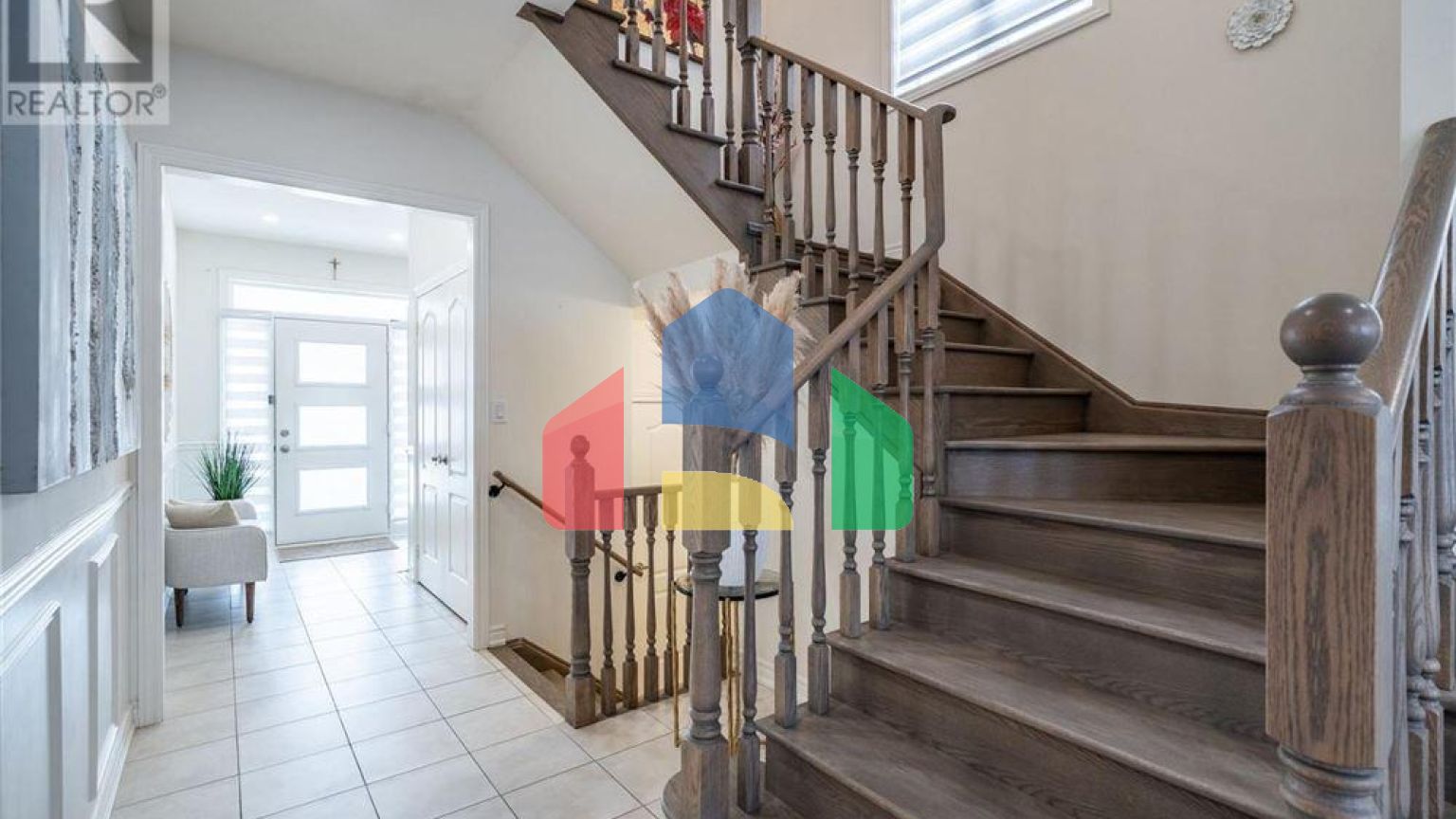 Residential - Single Family Home - Hamilton, Canada - Canada