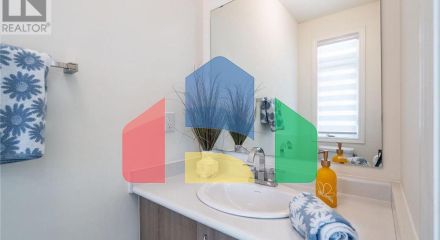 Residential - Single Family Home - Hamilton, Canada - Canada