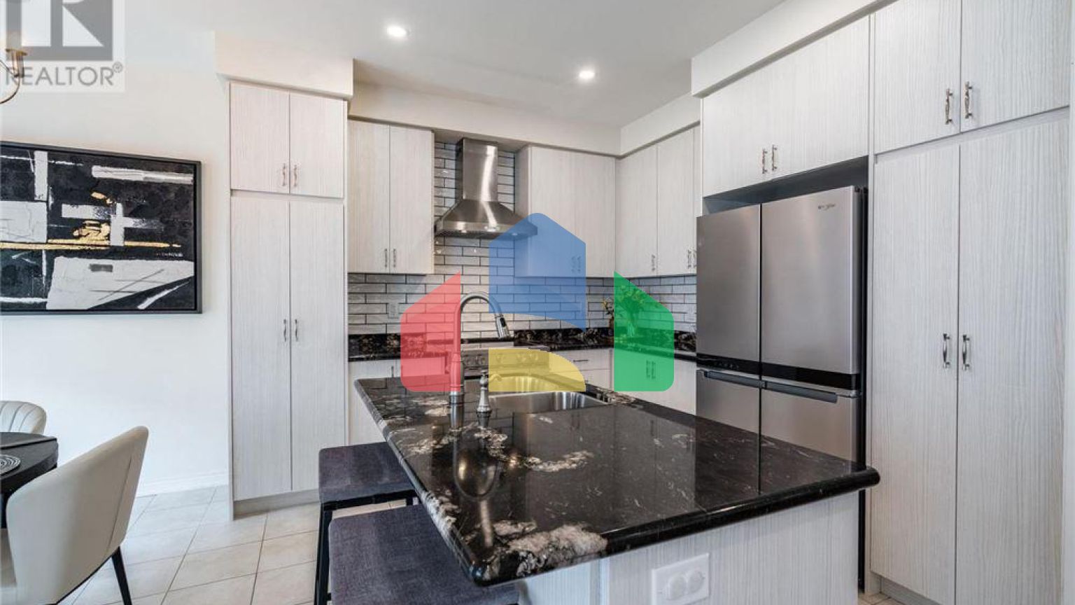 Residential - Single Family Home - Hamilton, Canada - Canada