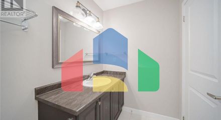 Residential - Condo/Apartment - Hamilton, Canada - Canada