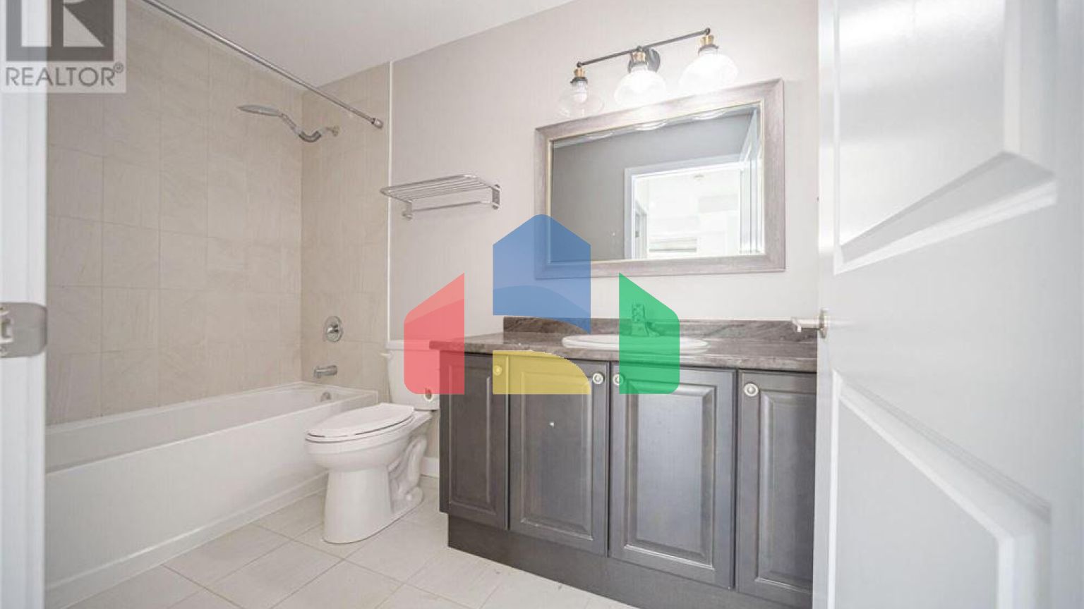 Residential - Condo/Apartment - Hamilton, Canada - Canada