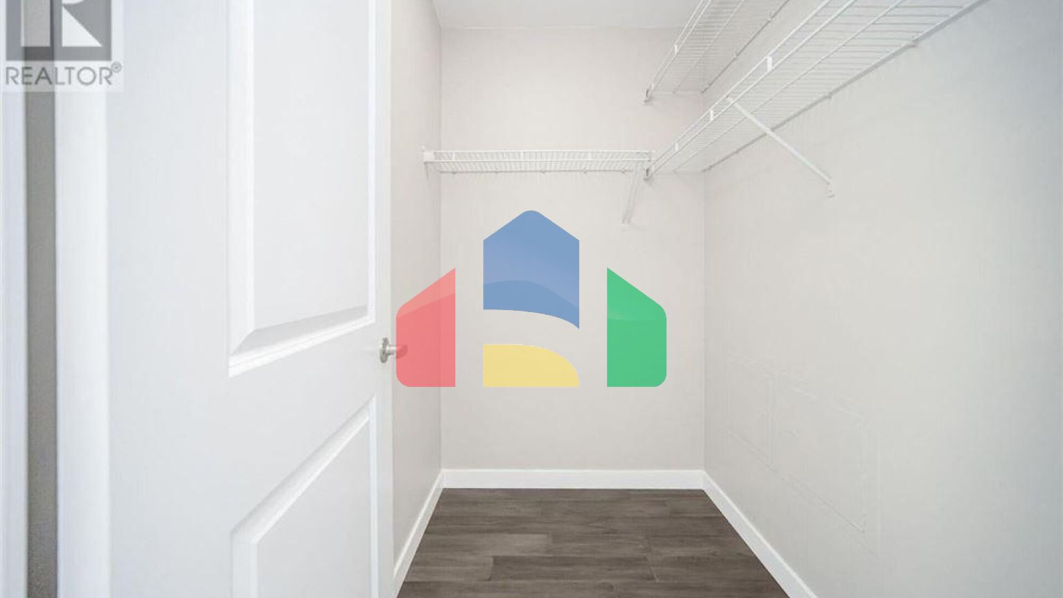 Residential - Condo/Apartment - Hamilton, Canada - Canada