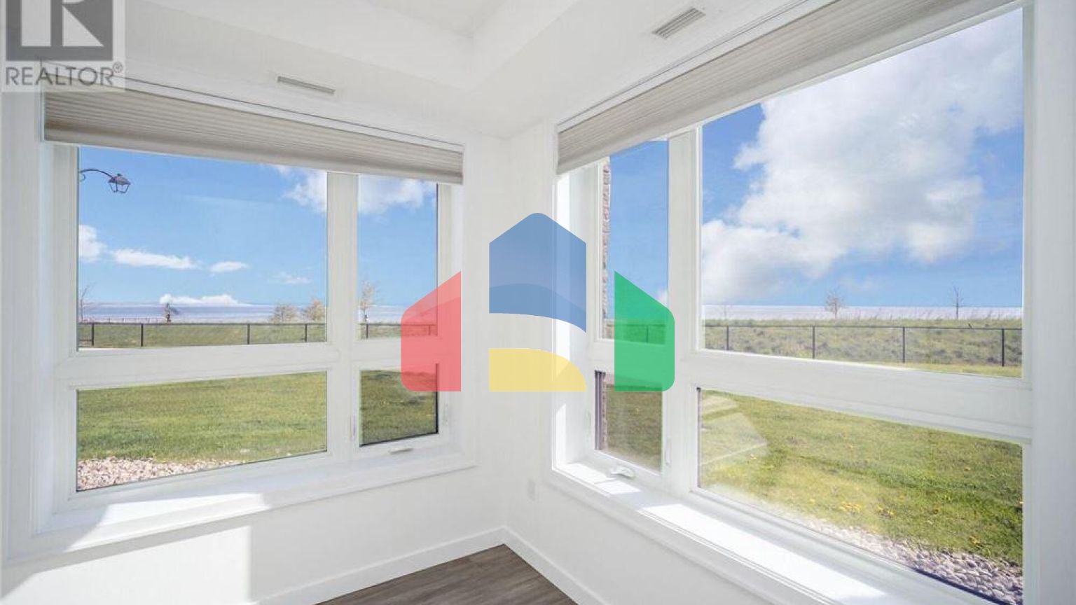 Residential - Condo/Apartment - Hamilton, Canada - Canada