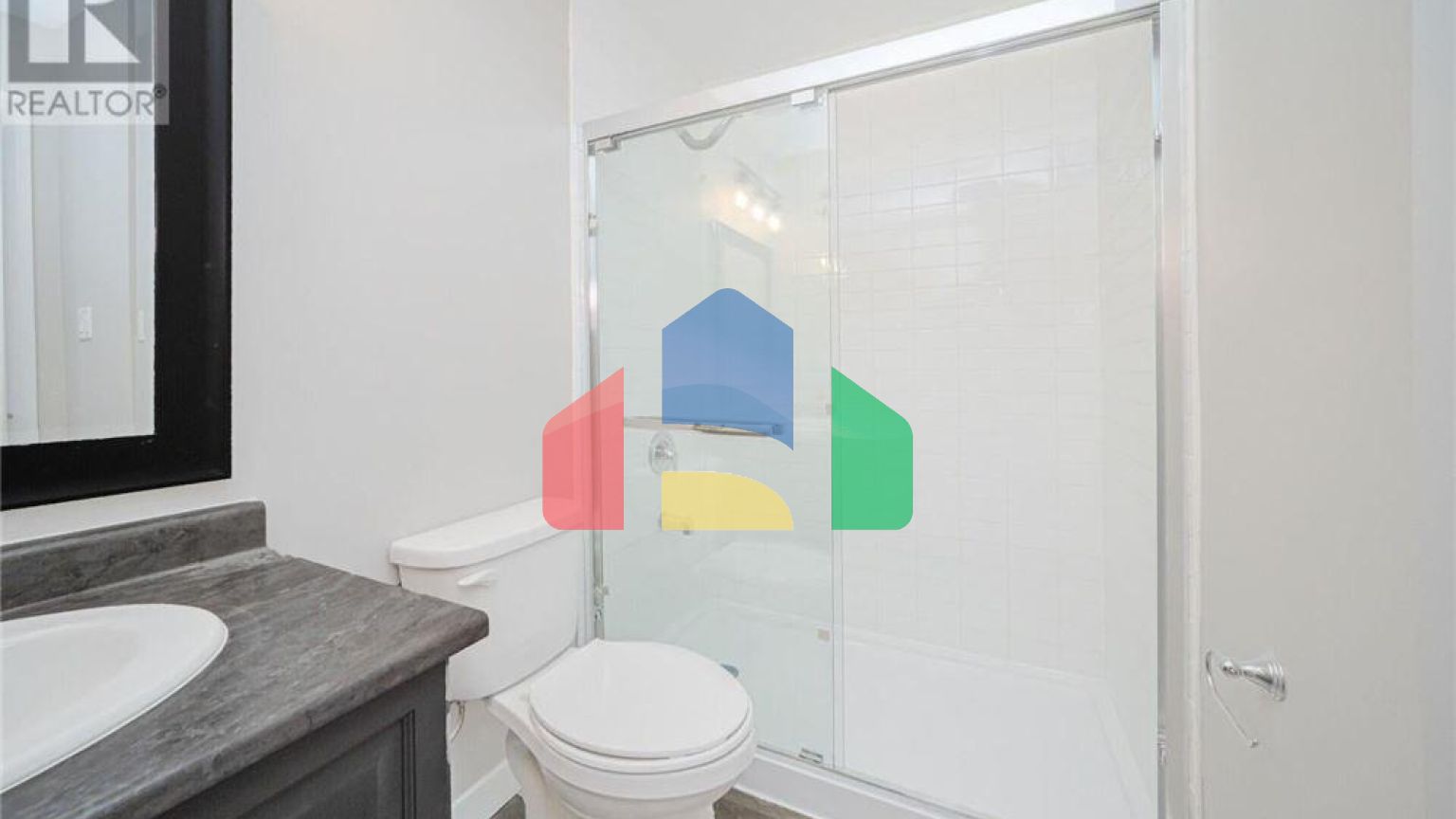 Residential - Condo/Apartment - Hamilton, Canada - Canada