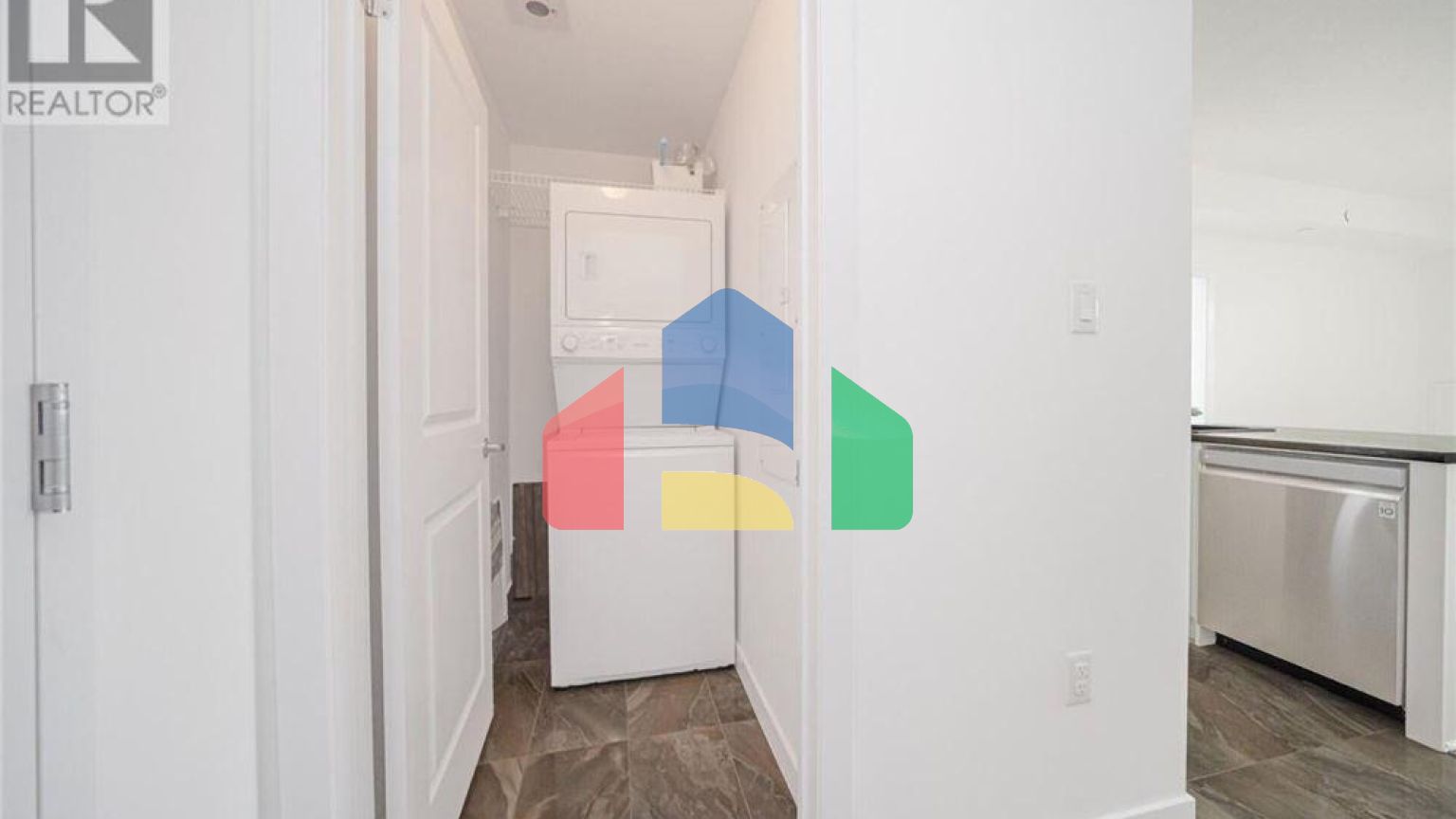 Residential - Condo/Apartment - Hamilton, Canada - Canada