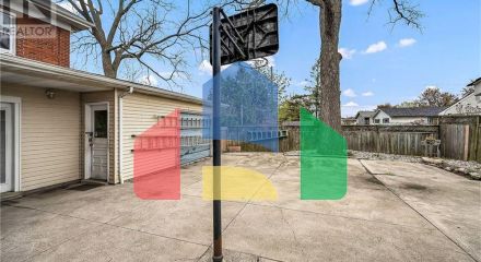 Residential - Single Family Home - Hamilton, Canada - Canada