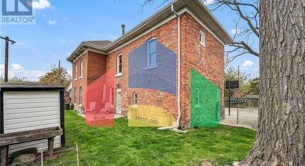 Residential - Single Family Home - Hamilton, Canada - Canada