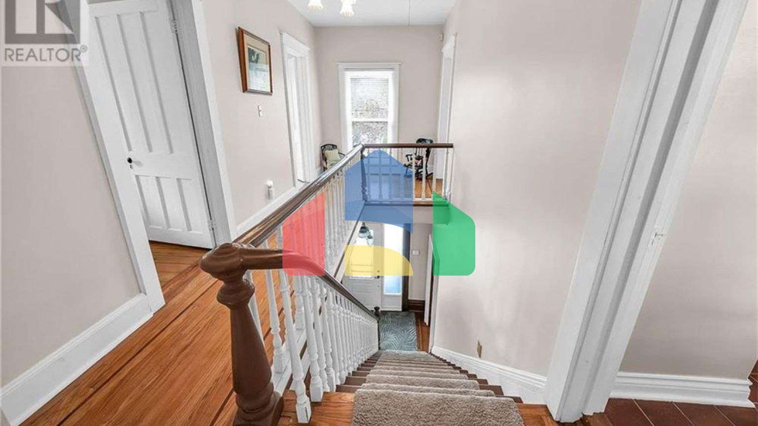 Residential - Single Family Home - Hamilton, Canada - Canada