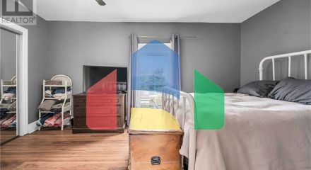 Residential - Single Family Home - Hamilton, Canada - Canada