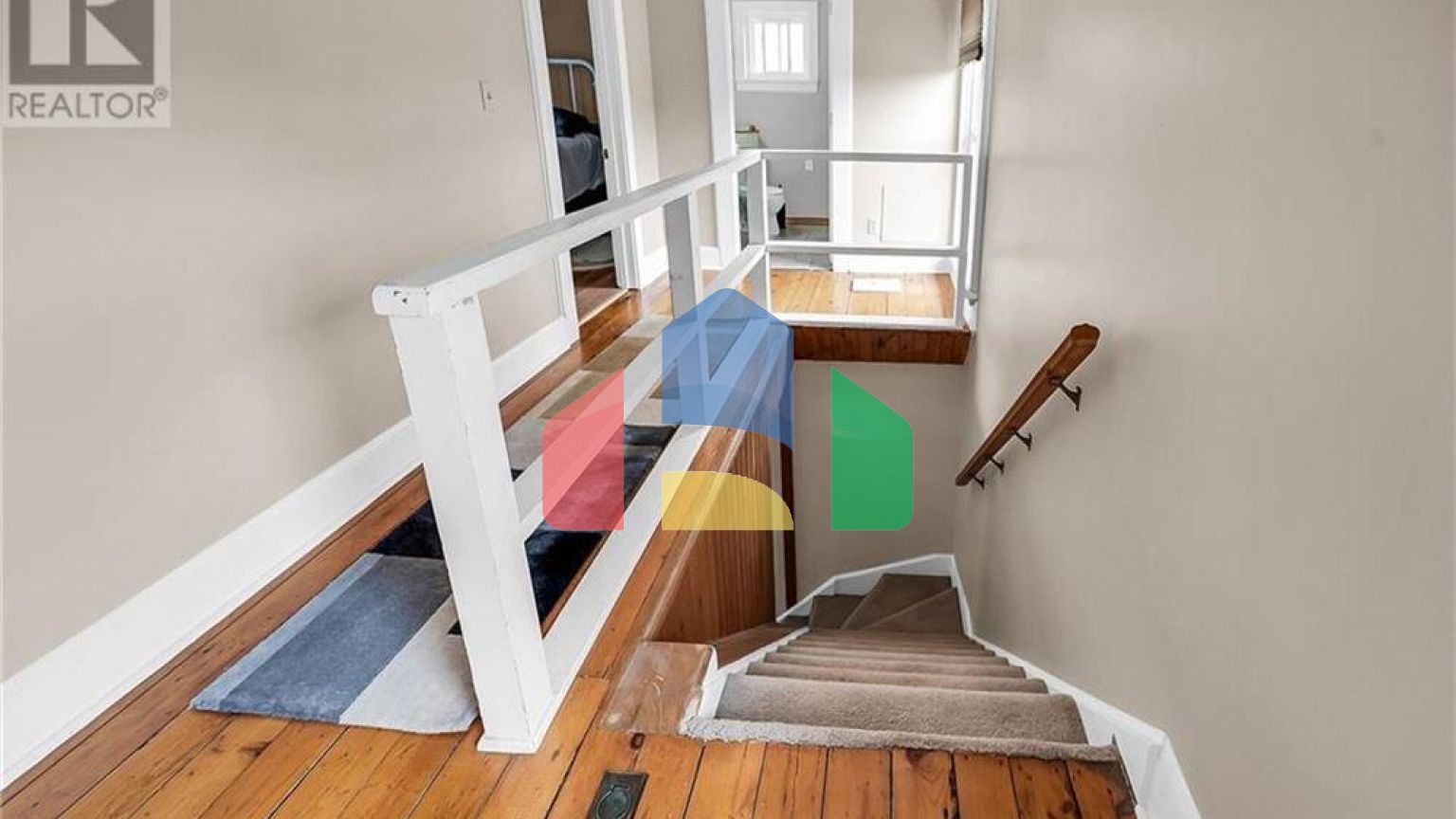 Residential - Single Family Home - Hamilton, Canada - Canada