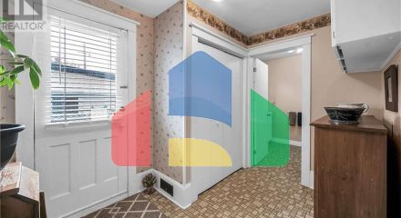 Residential - Single Family Home - Hamilton, Canada - Canada